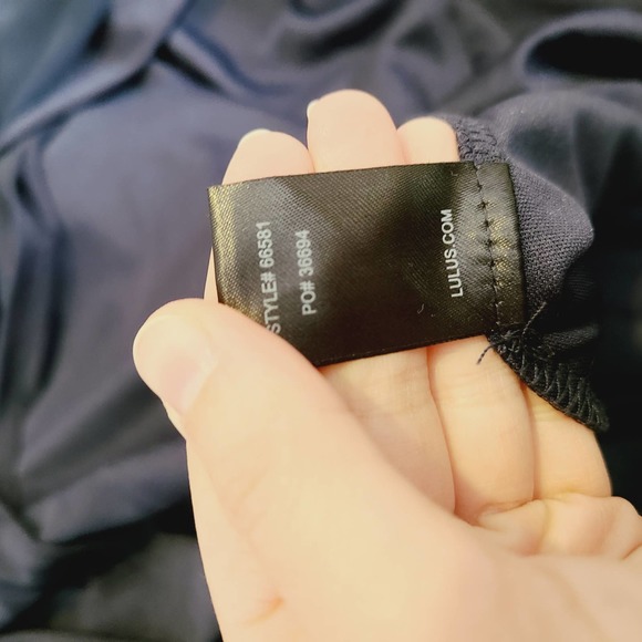 Lulu's Women Medium Picture Perfect Formal Gown Dress Navy Blue Lace Bodice Slit - Picture 11 of 11